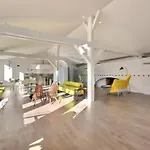Loft Sainte Claude 아파트